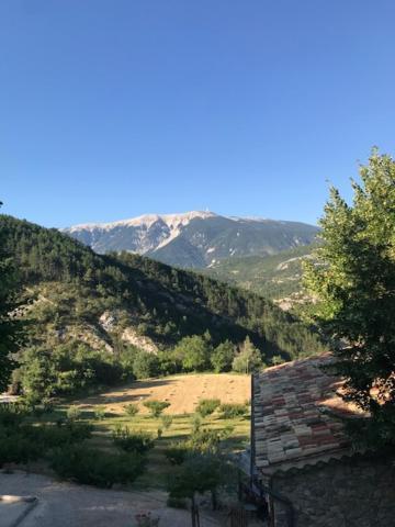 La Baptistine Face Au Ventoux La Clue Plaisians Zewnętrze zdjęcie